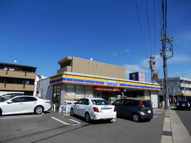 ミニストップ　歩７分